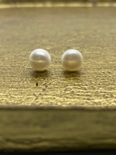 Load image into Gallery viewer, White Pearl Stud Earrings
