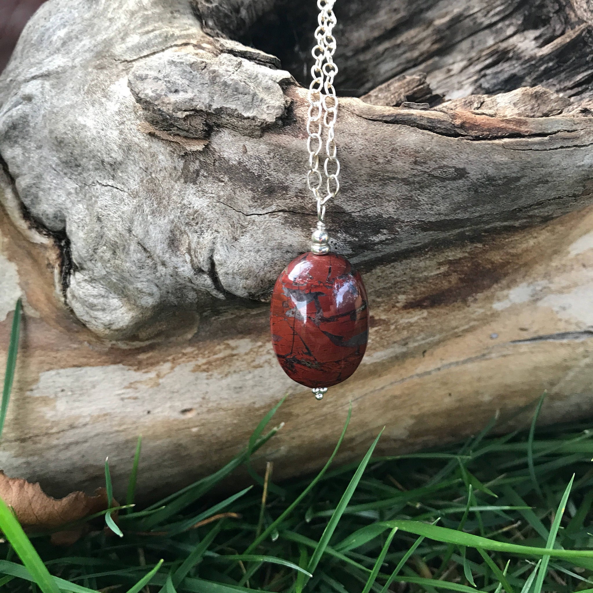 Arrow necklace with red agate — Studio Collect