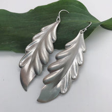 Load image into Gallery viewer, Sterling Silver Leaf Dangle Earring
