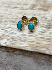 Stunning Sleeping Beauty Turquoise and 14KY Gold Stud Earrings